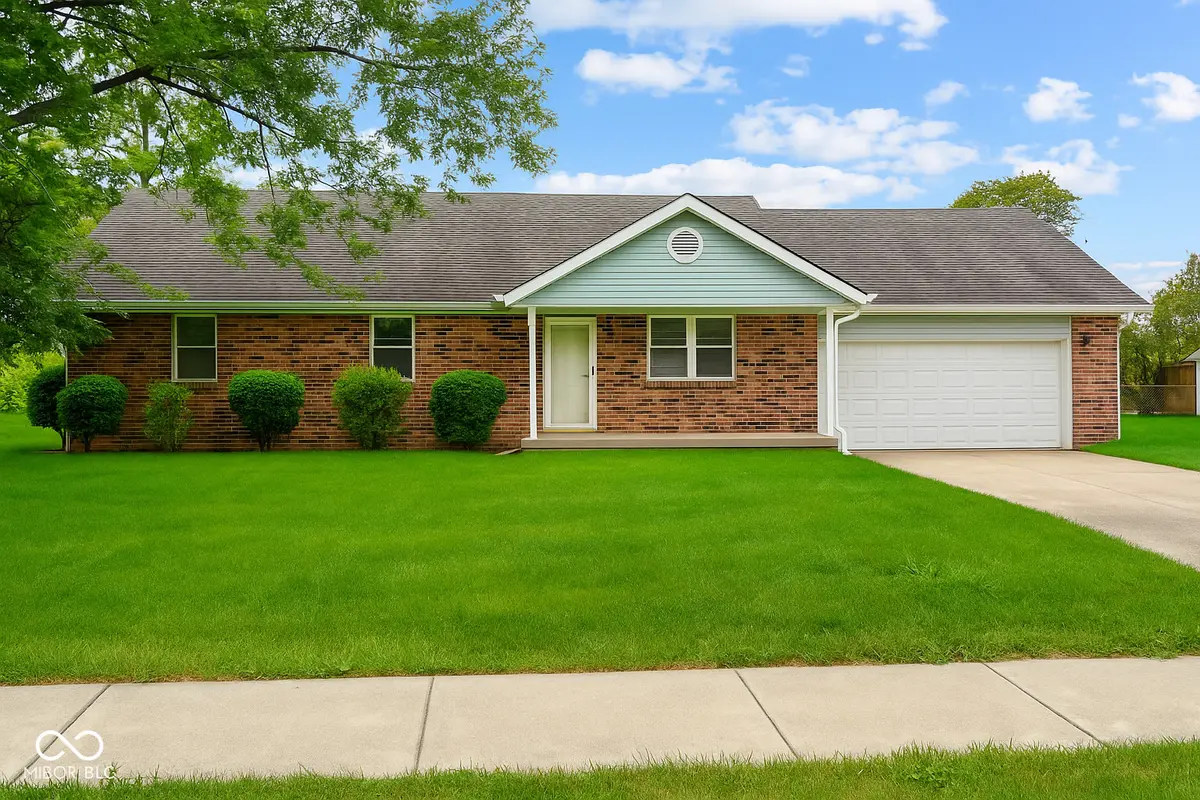 374 S Baldwin ST, Bargersville, IN 46106