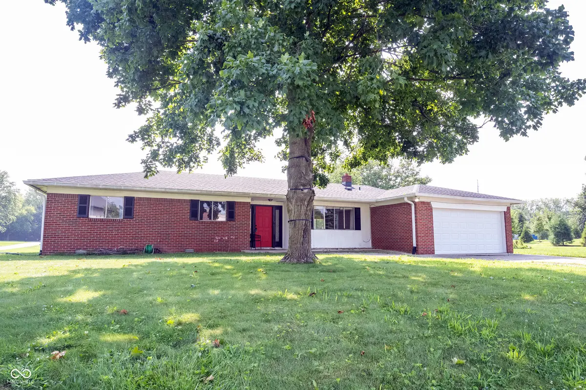 13907 E 117th ST, Fishers, IN 46037