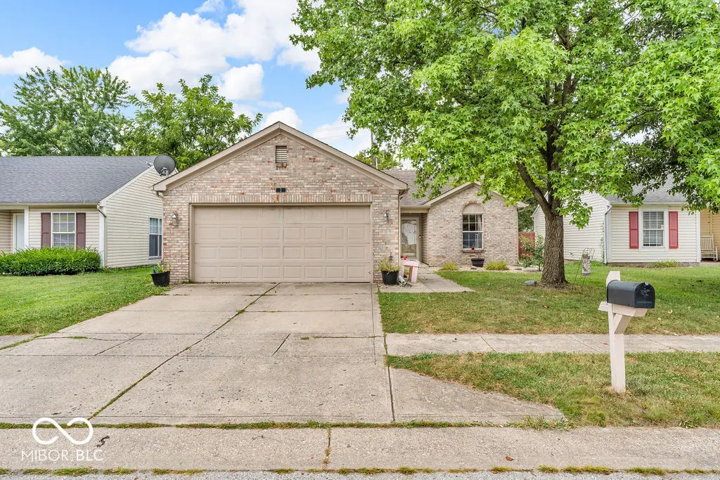 3 Ashwood CIR, Brownsburg, IN 46112
