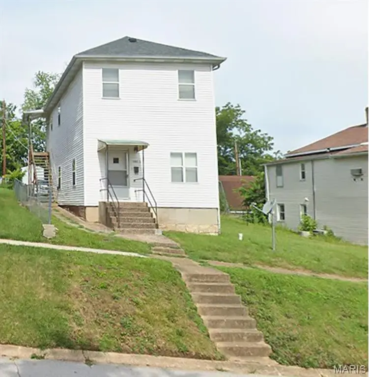 906/908 N 2nd ST, De Soto, MO 63020