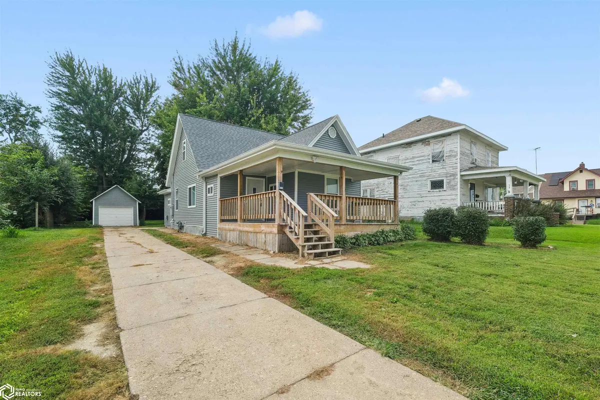 622 W Boone ST, Marshalltown, IA 50158