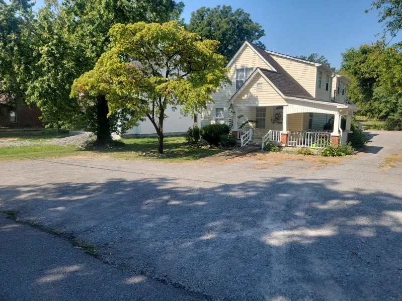 216C Shivel Dr, Hendersonville, TN 37075