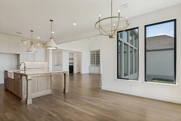 2453 Lineage LN, Leander, TX 78641