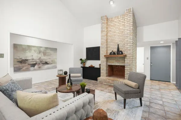 5003 Timber Wolf CIR, Austin, TX 78727