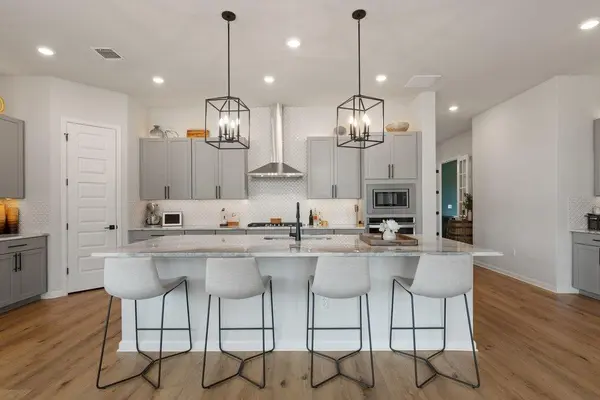 8324 Looksee LN, Austin, TX 78744