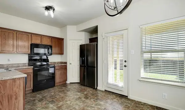 409 Teron DR, San Marcos, TX 78666