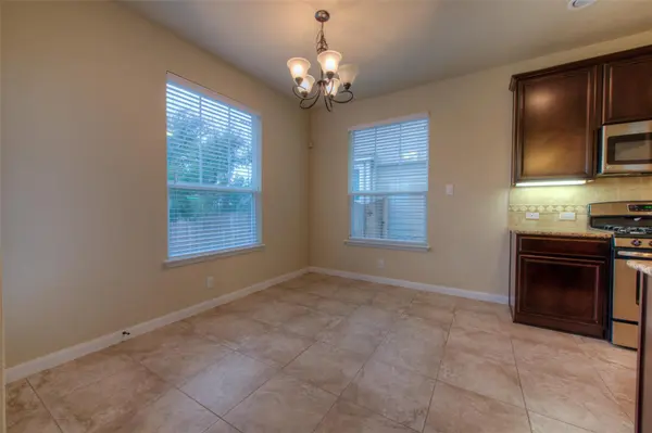 8608 White Ibis DR, Austin, TX 78729