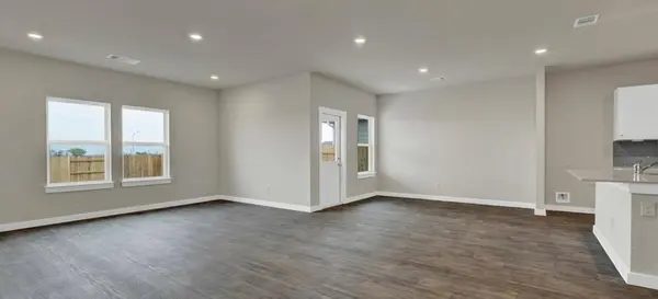 629 JANE LONG DR, San Marcos, TX 78666