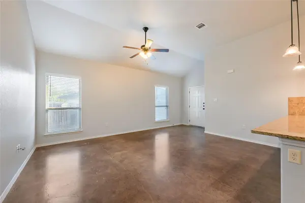 265 Joanne LOOP #B, Buda, TX 78610
