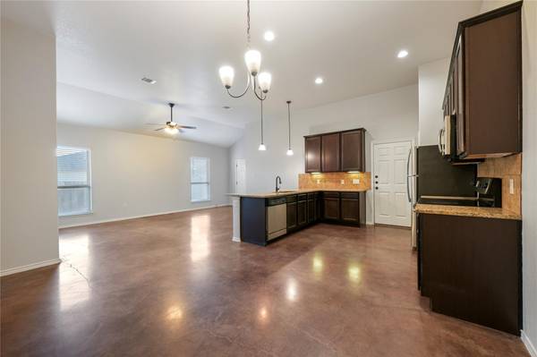 265 Joanne LOOP #B, Buda, TX 78610