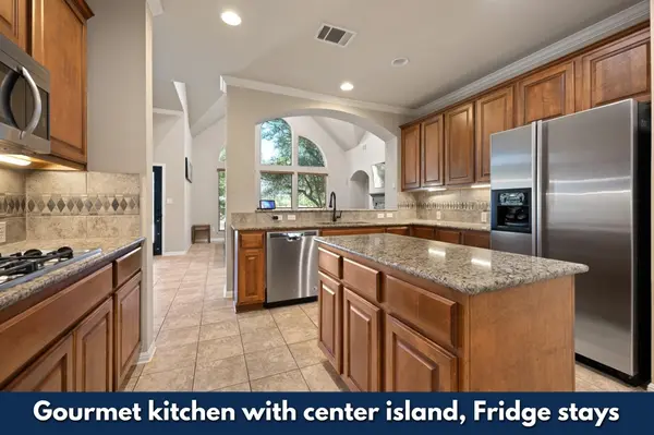 22140 Rose Grass LN, Spicewood, TX 78669