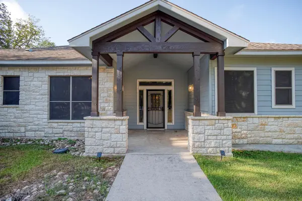 117 W Kamoi CT, Bastrop, TX 78602
