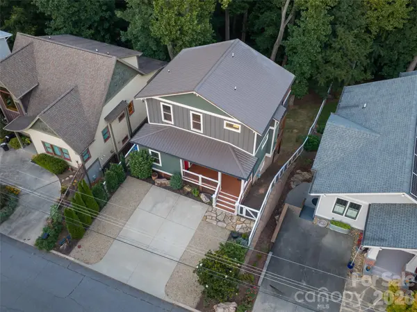 158 Riverview DR, Asheville, NC 28806