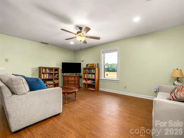 151 Joanda Farm RD, Mooresboro, NC 28114