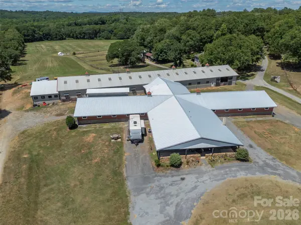 151 Joanda Farm RD, Mooresboro, NC 28114
