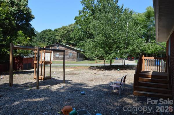 437 Hillcrest RD, Statesville, NC 28677