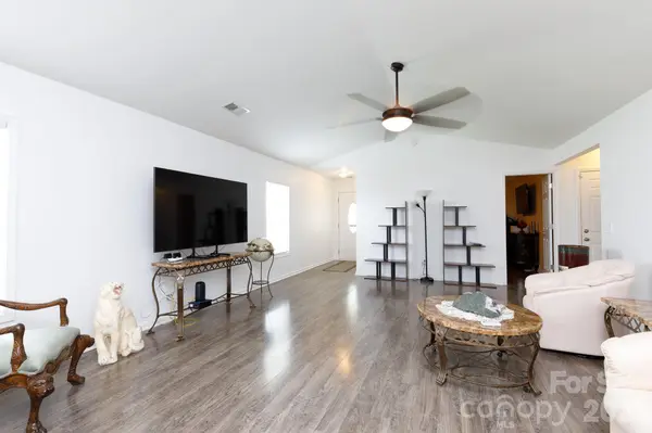 6 Weatherfield DR, Elgin, SC 29045