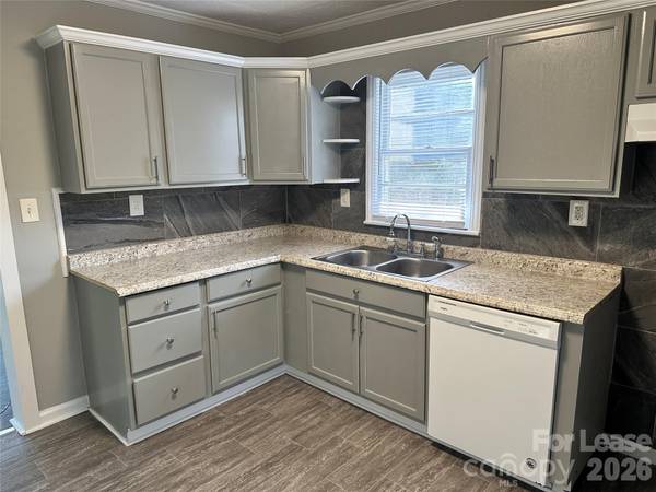 3942 Tillman RD, Charlotte, NC 28208