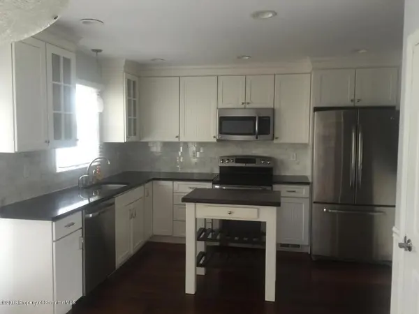 33 Briarwood WAY, South Abington Twp, PA 18411