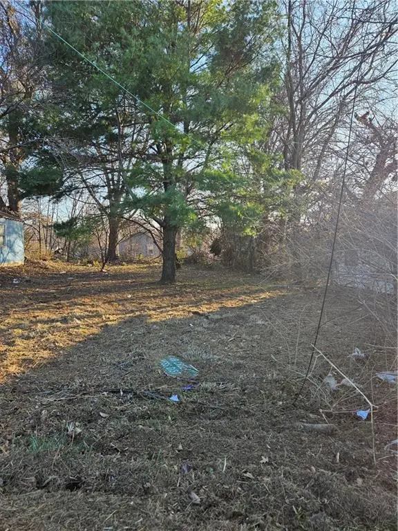 11105 E US 24 HWY, Independence, MO 64054