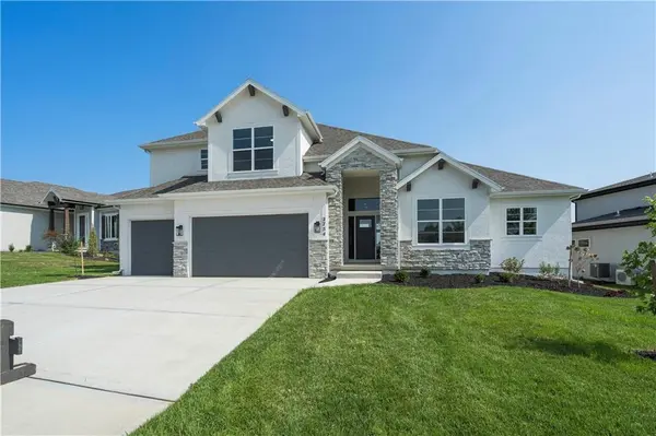 10600 Genesis DR,  Parkville,  MO 64152