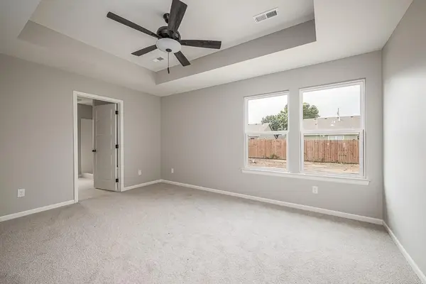 908 2nd ST, Perry, KS 66073