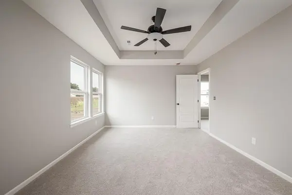 908 2nd ST, Perry, KS 66073