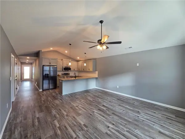 542 N Lexington ST, Adrian, MO 64720