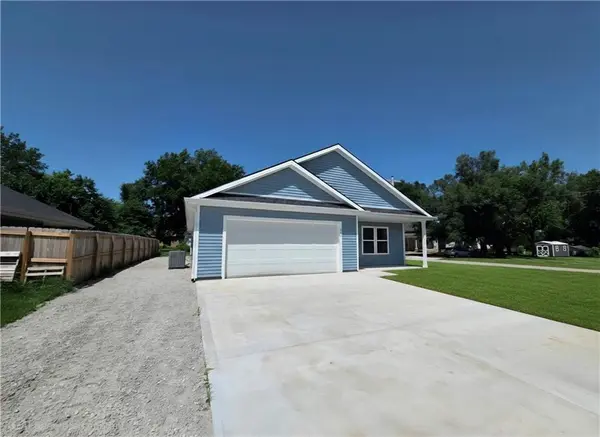 542 N Lexington ST, Adrian, MO 64720