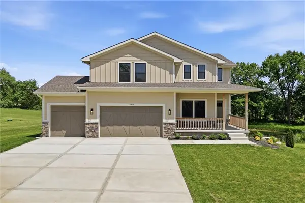 13413 Oakridge DR,  Kearney,  MO 64060