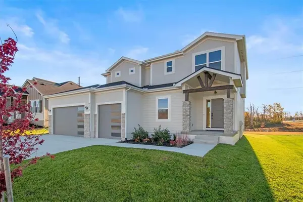4312 SE Adams DR, Blue Springs, MO 64014