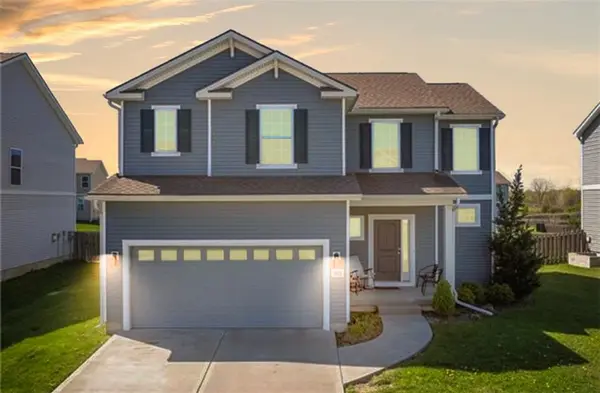1423 SW FAIRFAX RD, Lee's Summit, MO 64083