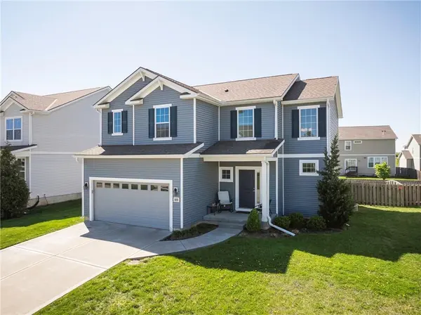 1423 SW FAIRFAX RD, Lee's Summit, MO 64083