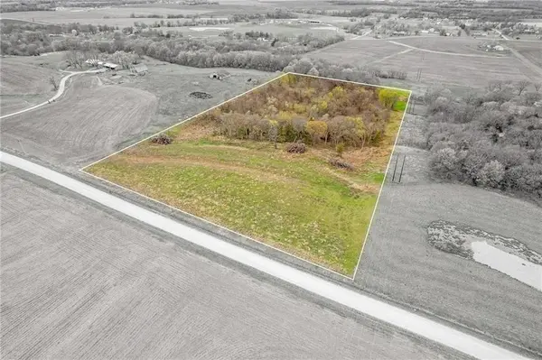 7830 Barkertown RD, Odessa, MO 64076