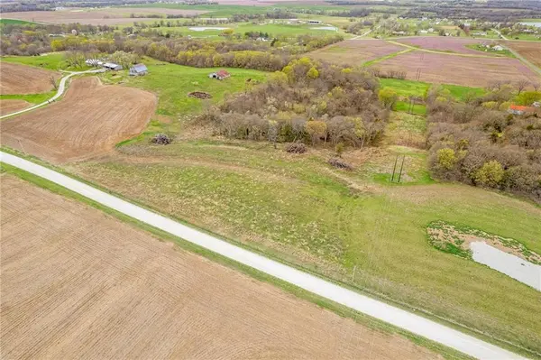 7830 Barkertown RD, Odessa, MO 64076