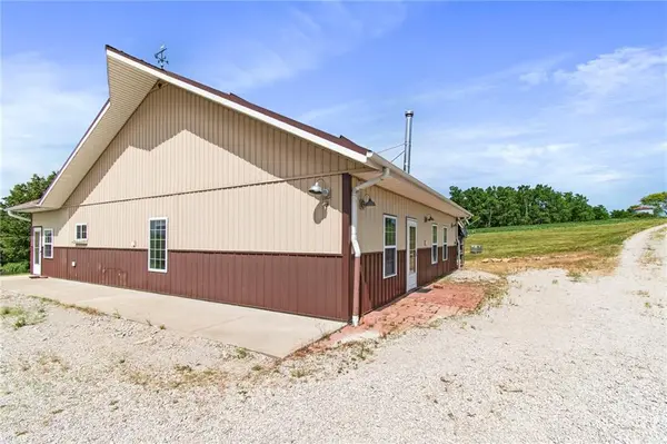 26442 117th ST, Winston, MO 64689