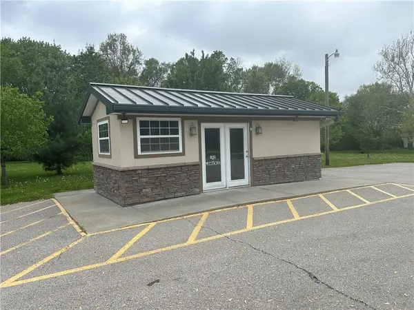102 W Lawrence ST,  Kearney,  MO 64060