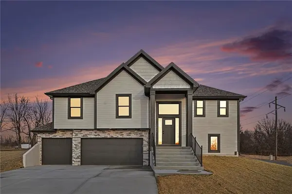 12404 Morgan ST, Excelsior Springs, MO 64024