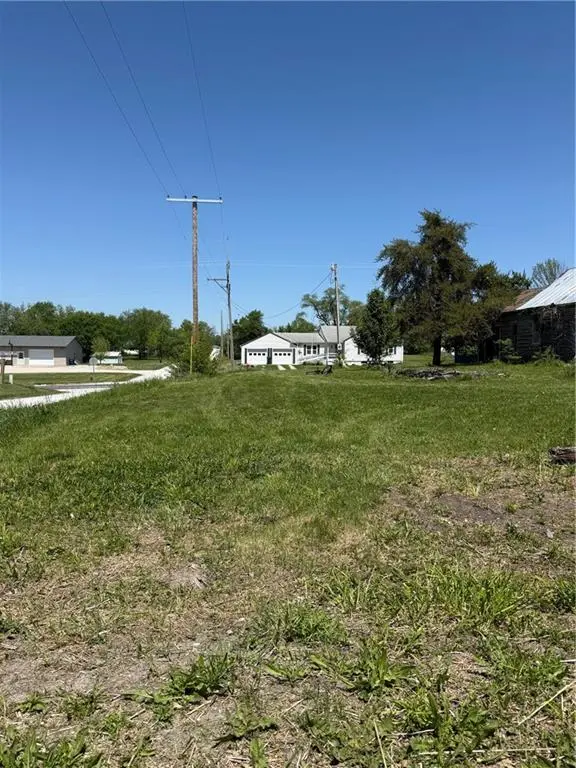 3rd and Cedar ST, Ridgeway, MO 64481