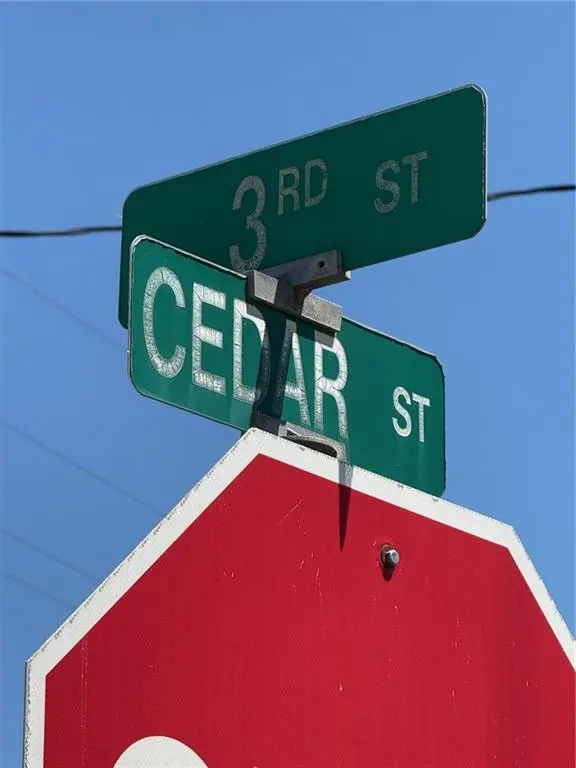 3rd and Cedar ST,  Ridgeway,  MO 64481