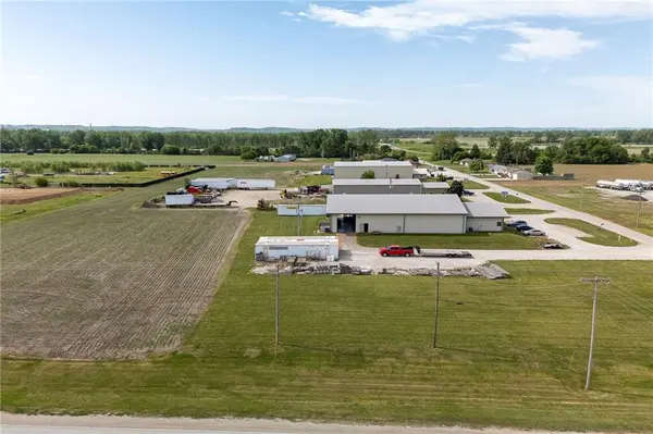 801 Woodsdale RD, Elwood, KS 66024