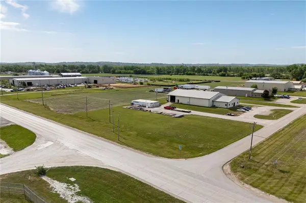801 Woodsdale RD, Elwood, KS 66024