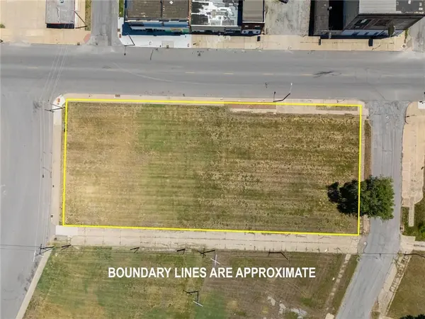 5002-5026 King Hill AVE, St Joseph, MO 64504