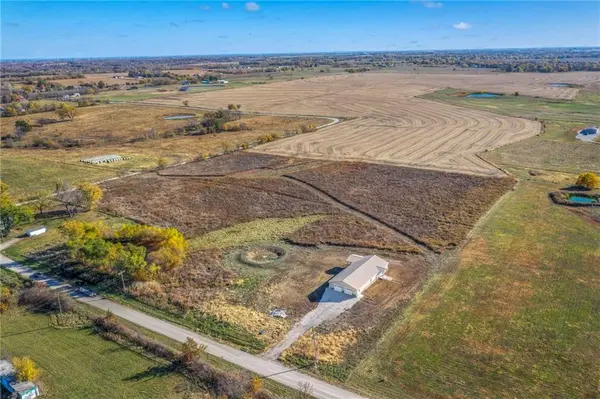1086 SW 75th RD, Holden, MO 64040