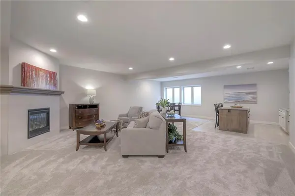 12505 W 138th PL, Overland Park, KS 66221