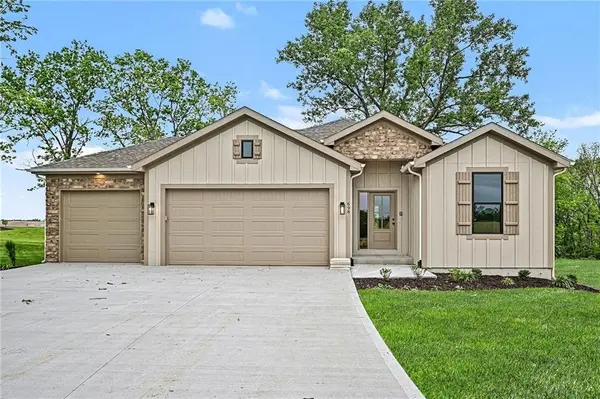 698 Salem RD, Lawson, MO 64062