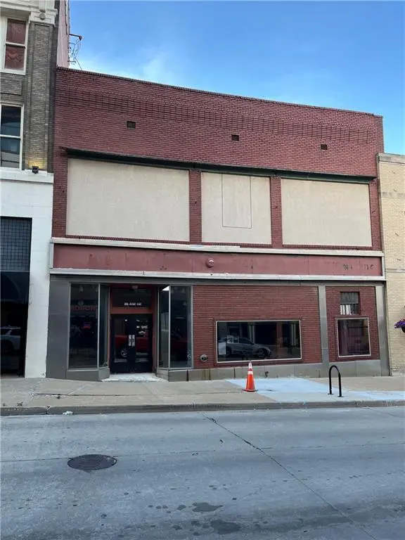 706 Felix ST, St Joseph, MO 64501