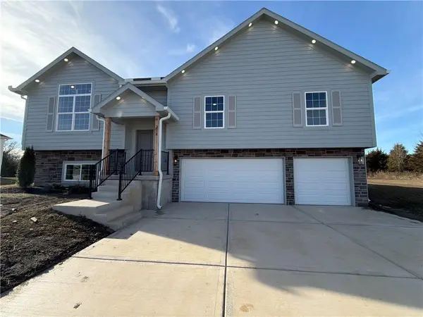 318 NE 51 RD, Warrensburg, MO 64093