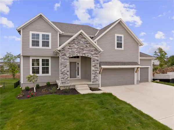 19787 W 114th PL, Olathe, KS 66061
