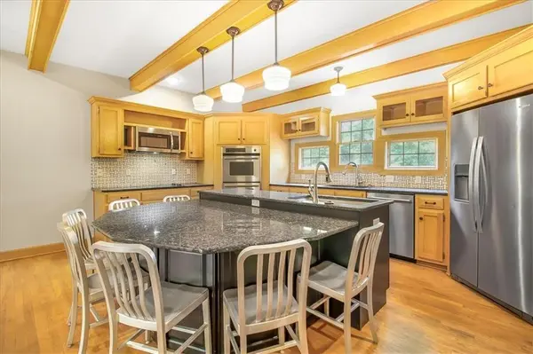 245 SW 400th RD, Warrensburg, MO 64093